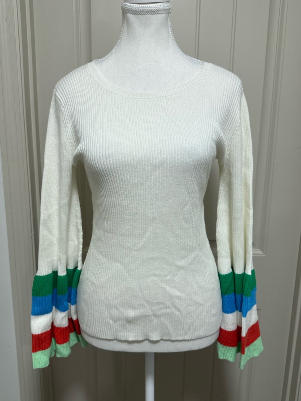 crown & ivy Cream Ribbed Knit Top